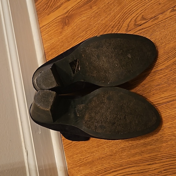 3/$18 - Black Ankle Boots - Picture 4 of 8